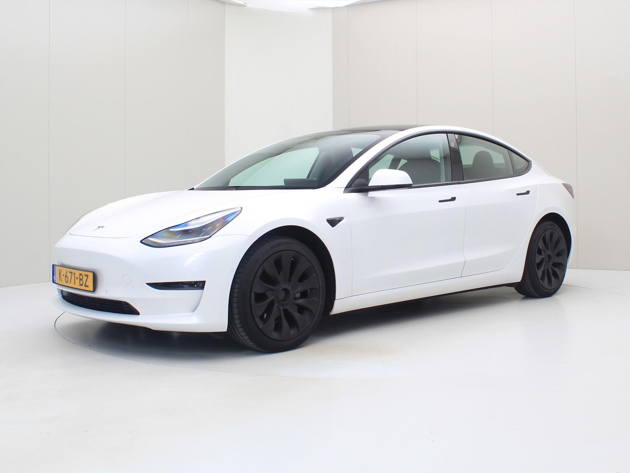 Tesla Model 3 - Long-Range AWD 351pk 75 kWh [ FACELIFT+WARMTEPOMP+AUTOPILOT+620KM WLTP+PREMIUM AUDIO ] - AutoWereld.nl