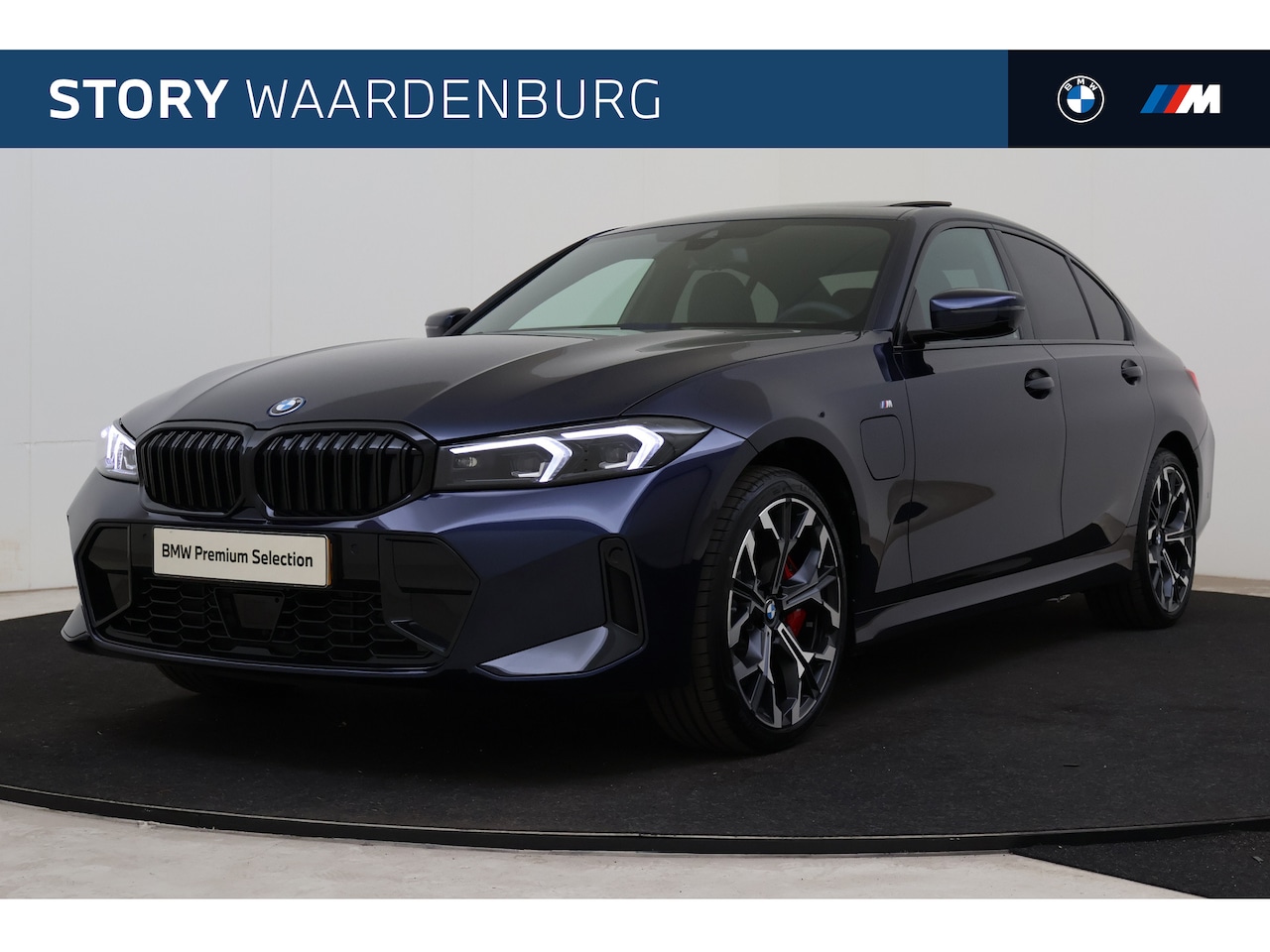 BMW 3-serie - 330e M Sport Automaat / Trekhaak / Sportstoelen / Comfort Access / Achteruitrijcamera / Ad - AutoWereld.nl