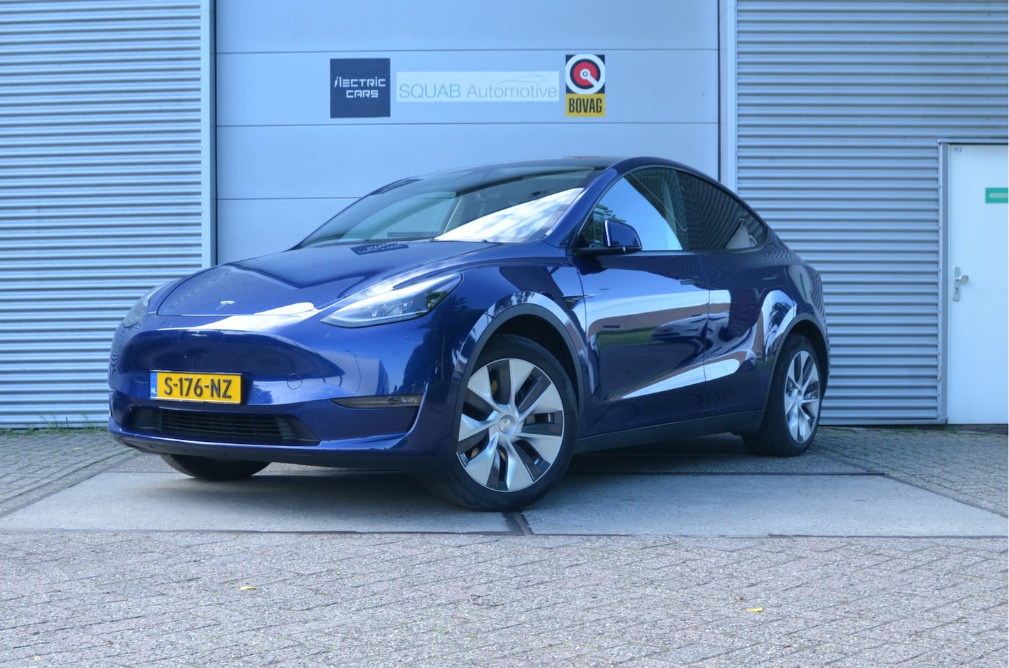 Tesla Model Y - Long Range AWD 75 kWh Trekhaak (1.600kg), AutoPilot3.0 Ryzen - AutoWereld.nl