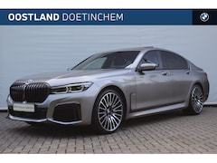 BMW 7-serie - 740d xDrive M Sport Automaat / Schuif-kanteldak / Comfortstoelen / Comfort Access / Soft C