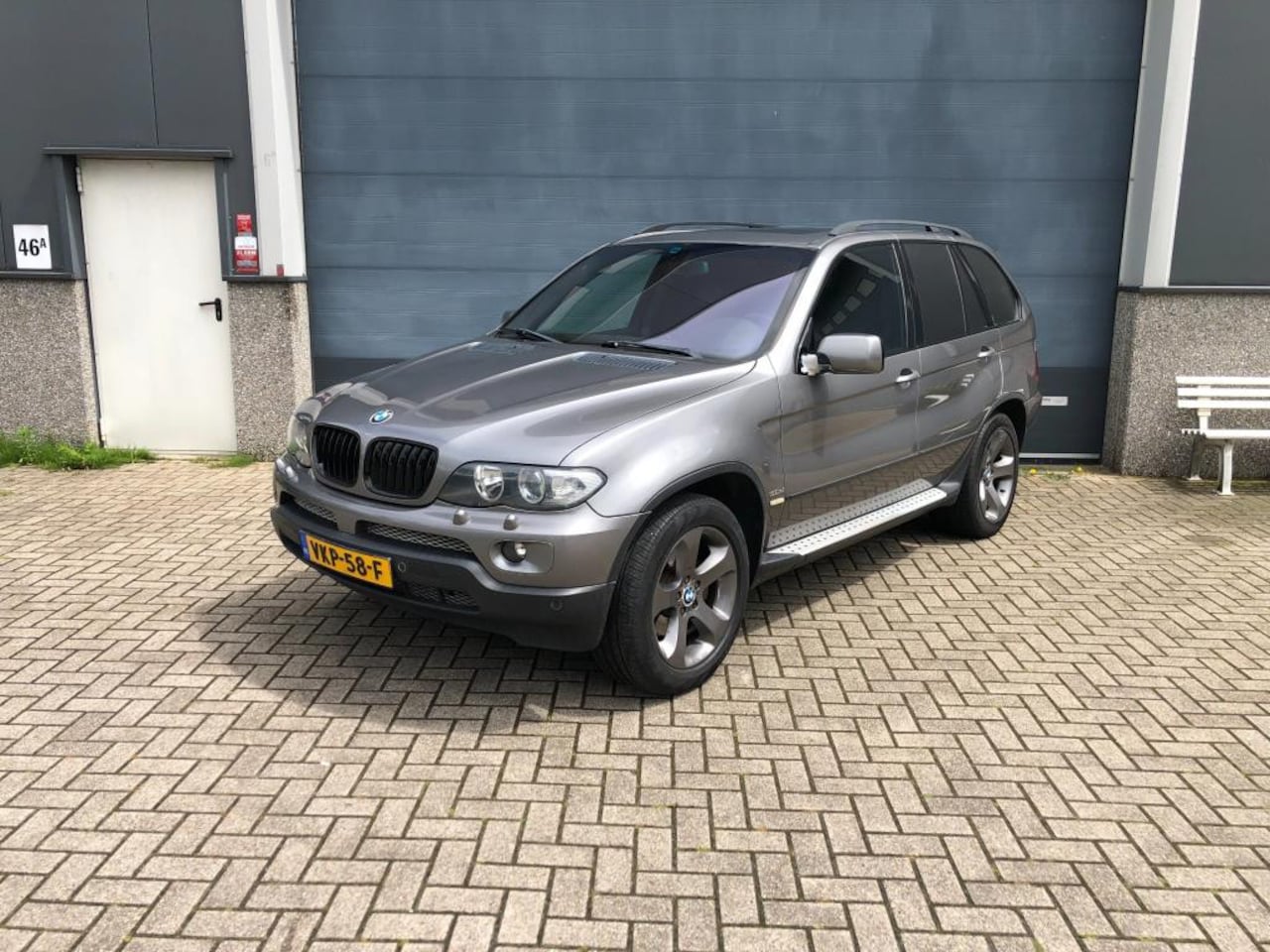 BMW X5 - Grijs kenteken - AutoWereld.nl