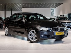 BMW 3-serie - 320i Executive Sport Line Pack|Bi-Xenon|17''|Cruise|Clima|PDC|Aut8