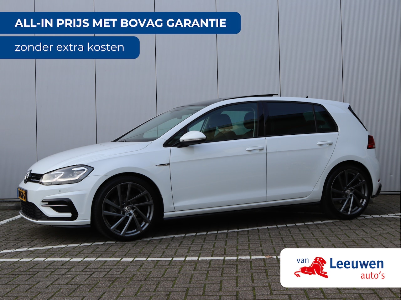Volkswagen Golf - 1.0 TSI Highline R-line | Panoramadak | Camera | Virtual | LED - AutoWereld.nl