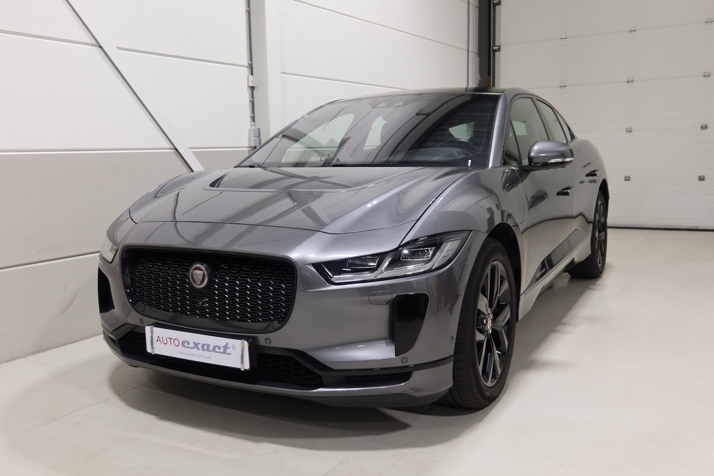 Jaguar I-PACE - EV400 HSE 90 kWh I Luchtvering I panoramadak I Eerste eigenaar - AutoWereld.nl