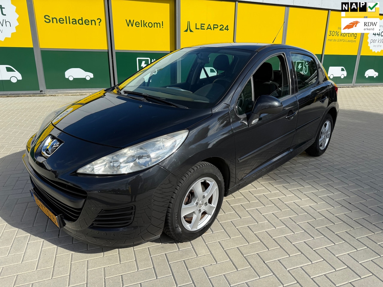 Peugeot 207 - 1.4 VTi X-Line **INRUILER** - AutoWereld.nl