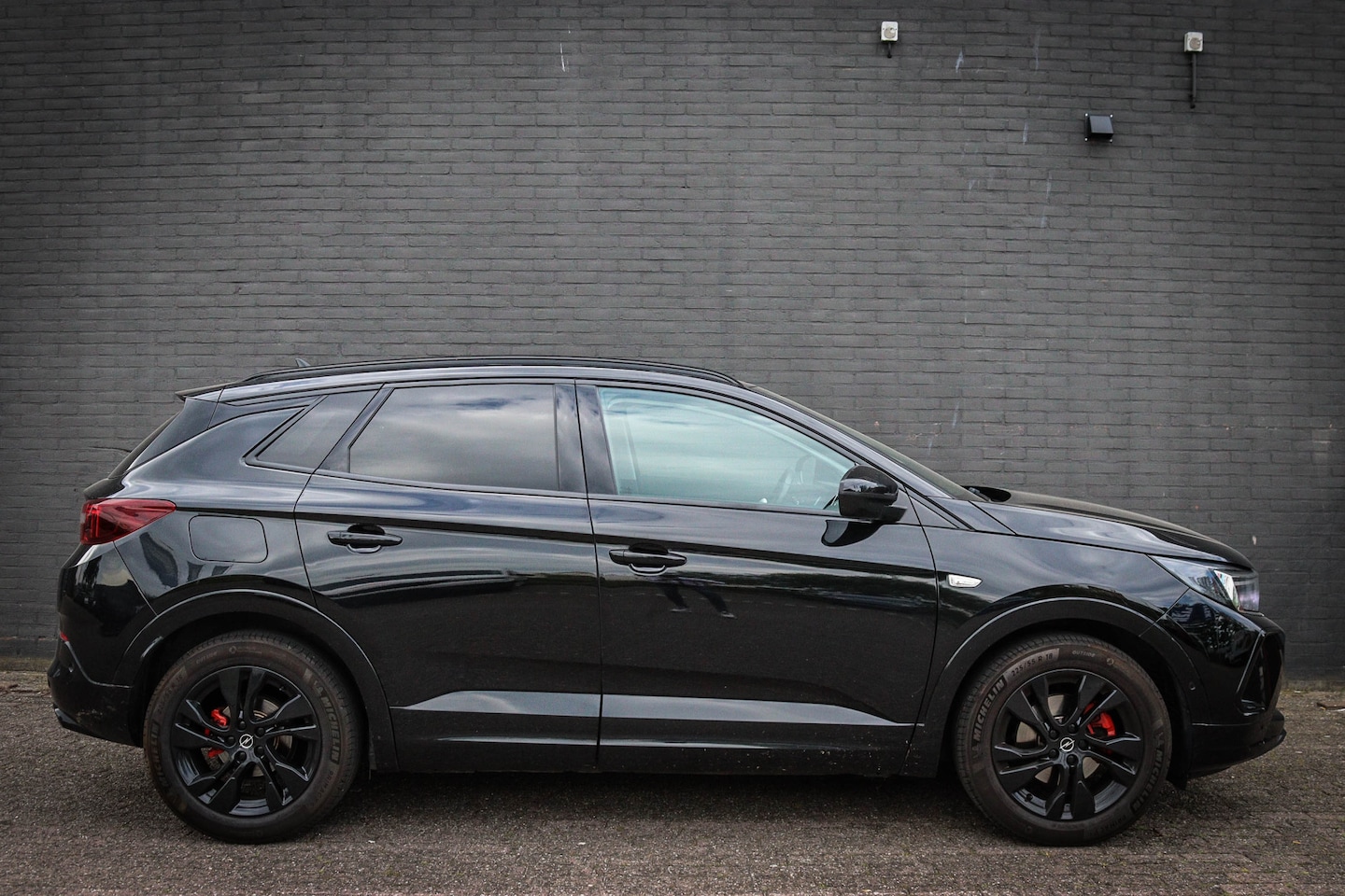Opel Grandland - 1.2 Turbo Edition Net binnen - Nu al te bezichtigen - AutoWereld.nl