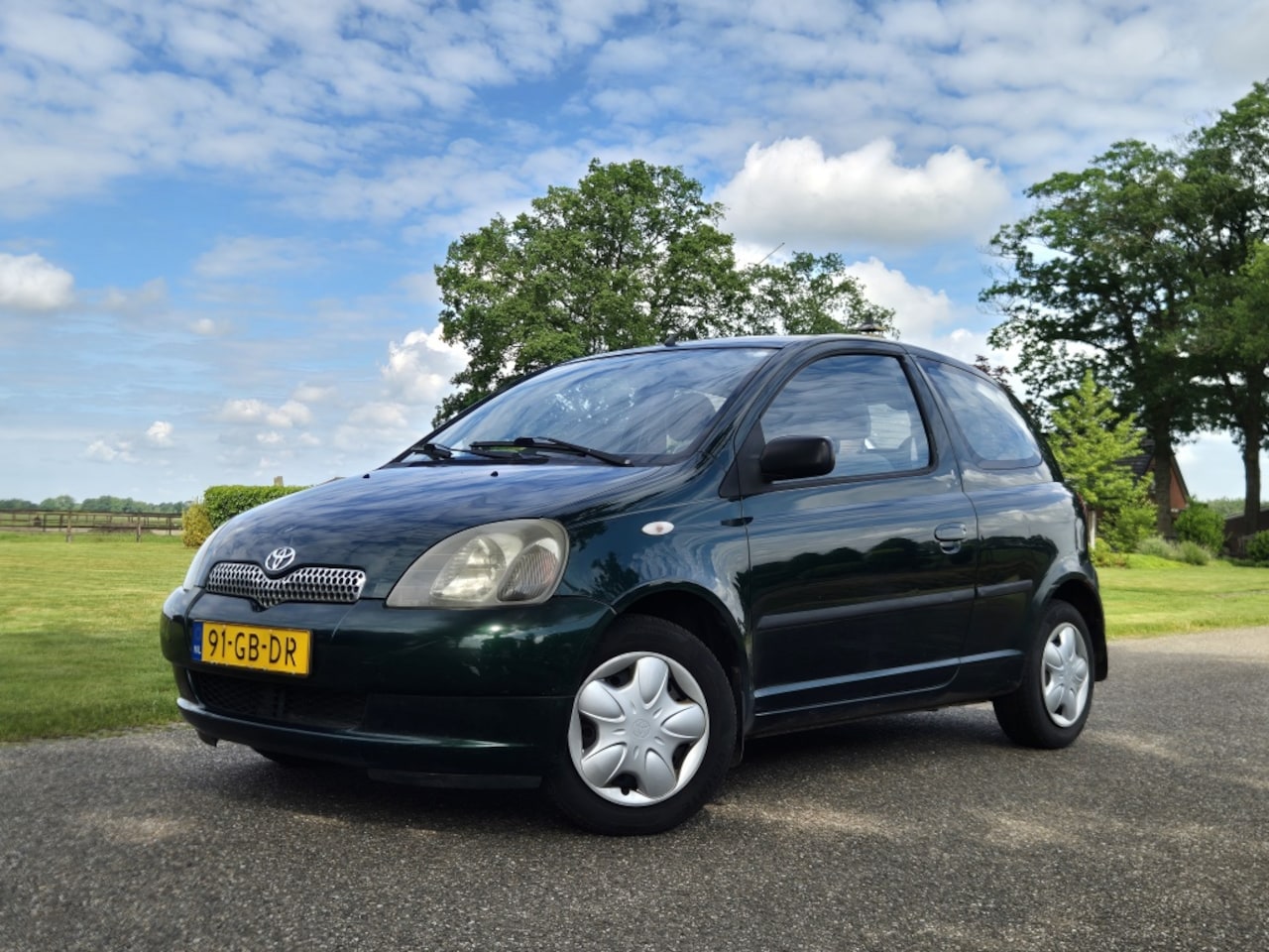 Toyota Yaris - 1.3-16V VVT-i Sol 1.3-16V VVT-i Sol - AutoWereld.nl