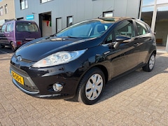 Ford Fiesta - 1.4 Ghia, Stoelverw. Clima, Bluetooth