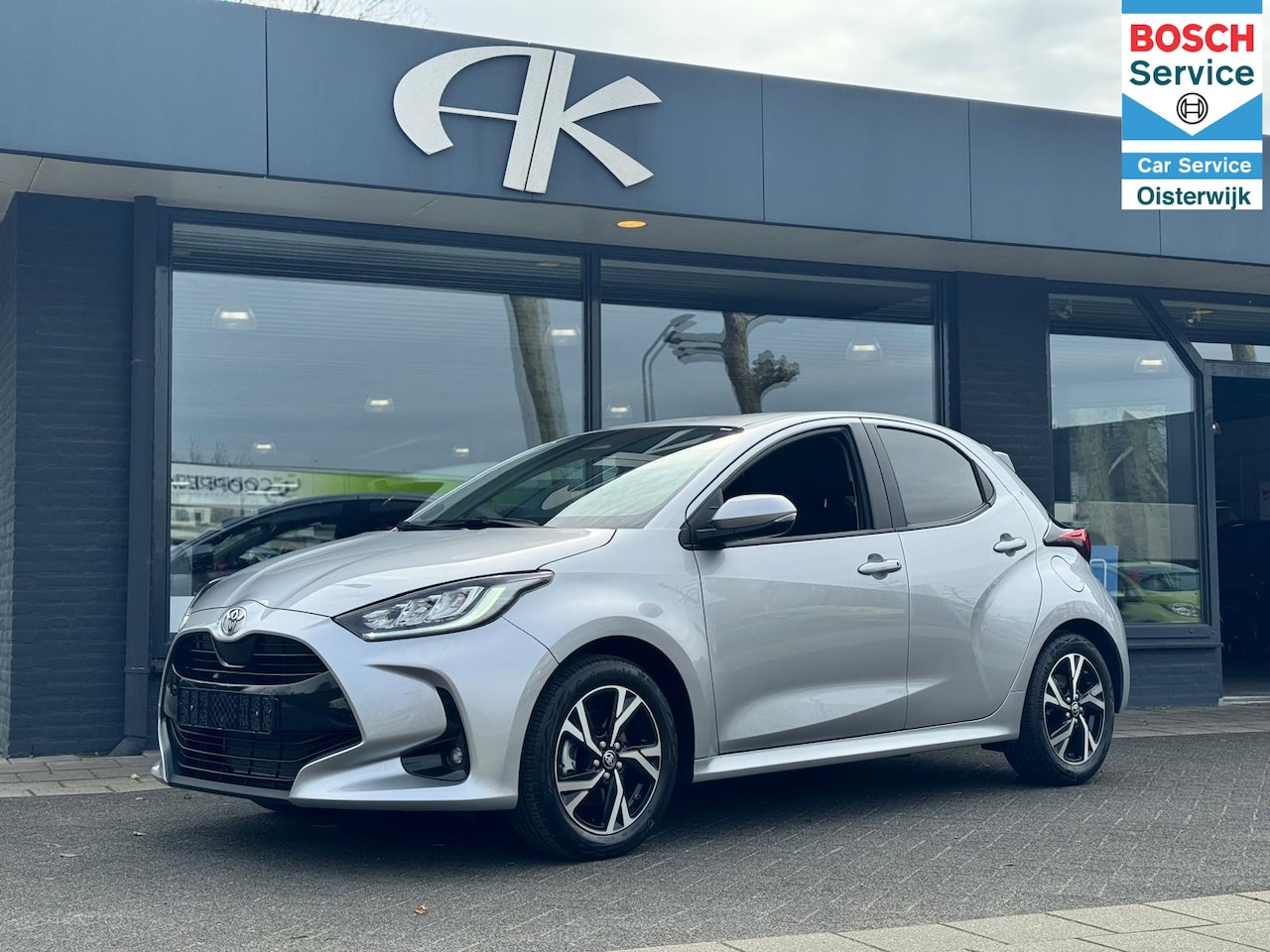 Toyota Yaris - 1.5 Hybrid 115 Business - AutoWereld.nl