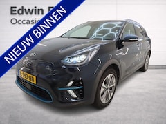 Kia e-Niro - DynamicPlusLine 64 kWh | SOH 100% | 3 Fase laden | Schuif/kanteldak | Half Leder | Andriod