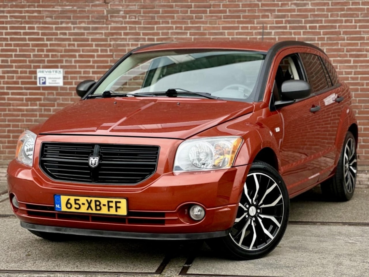 Dodge Caliber - 1.8 SE |Airco |CarPlay |Nieuwe APK |Sport - AutoWereld.nl