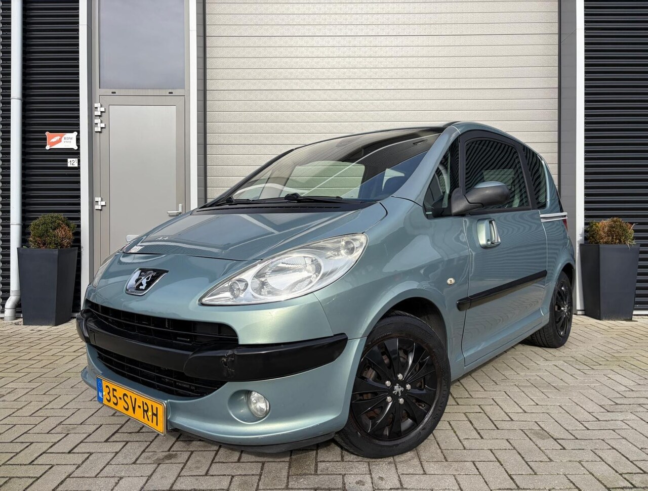 Peugeot 1007 - 1.6-16V Sesam Sporty/126.000 NAP/Automaat/Airco/NWE Distri/ - AutoWereld.nl