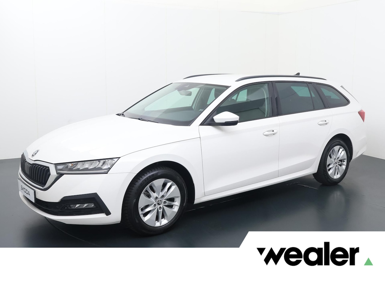 Skoda Octavia Combi - 1.0 e-TSI Business Edition | 110 PK | Automaat | Trekhaak | Cruise control | Apple Carplay - AutoWereld.nl