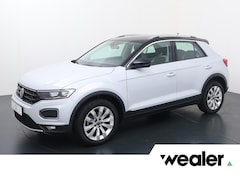 Volkswagen T-Roc - 1.5 TSI Sport | 150 PK | Adaptive cruise control | Apple Carplay/Android Auto | Keyless |