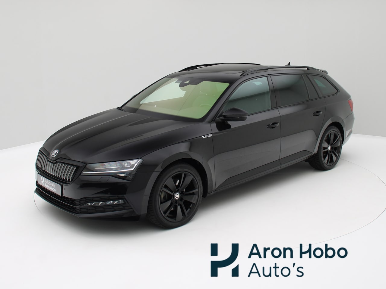 Skoda Superb Combi - 1.4 TSI iV Sportline Pano, Stoelventilatie, Memory, Trekhaak - AutoWereld.nl