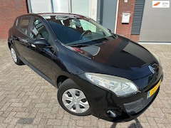 Renault Mégane - 1.6 Expression / Navi / Cruise / Trekhaak / Airco / NAP