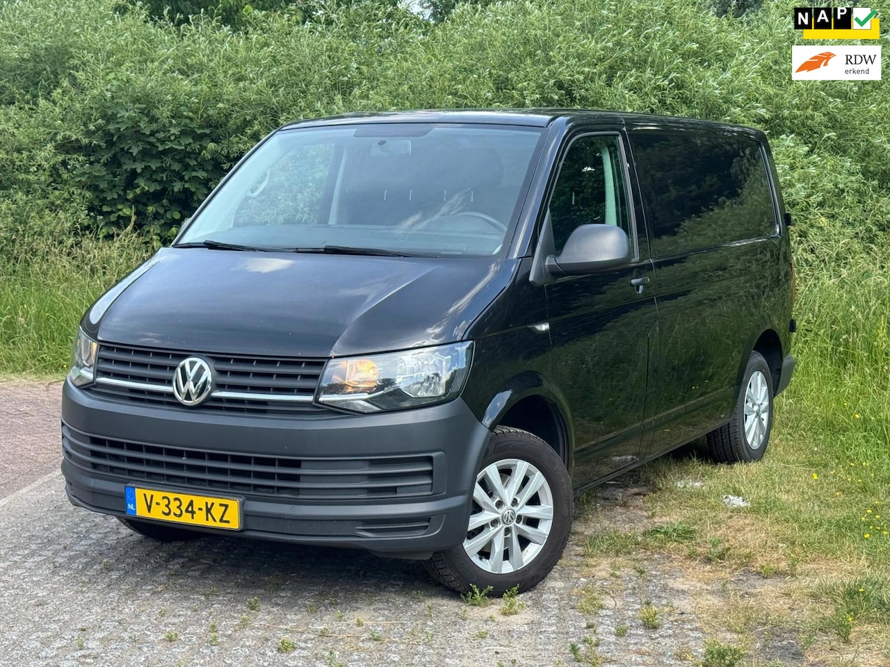 Volkswagen Transporter - 2.0 TDI L1H2 Comfortline / AIRCO/ - AutoWereld.nl