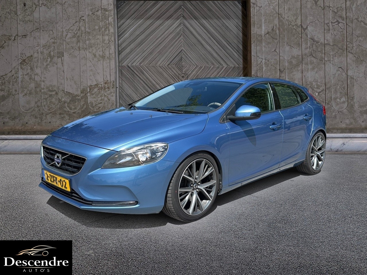 Volvo V40 - 2.0 D4 R-Design Business 2.0 D4 R-Design Business - AutoWereld.nl