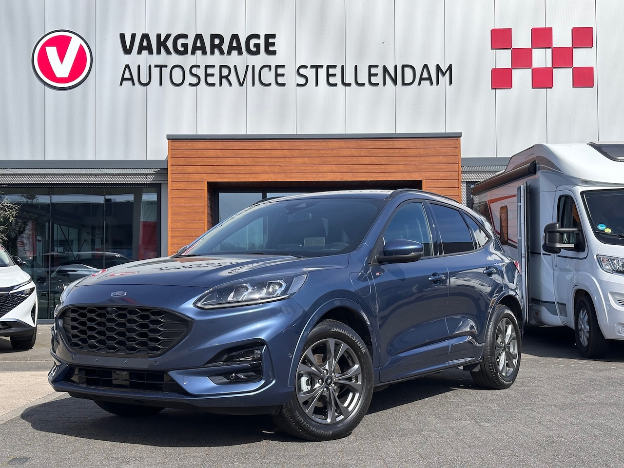 Ford Kuga - 2.5 PHEV ST-Line X|Afn Trekhaak|Winter Pakket|Head-Up|Carplay|Elektr Klep - AutoWereld.nl