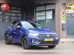 Volkswagen T-Roc - 1.5 TSI R-Line // Panoramadak // Camera // Stoelverwarming // Trekhaak