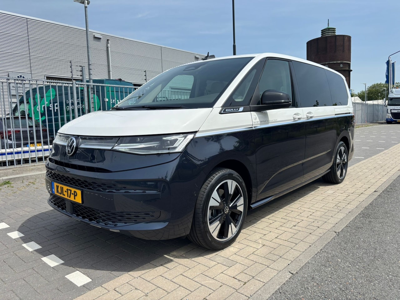 Volkswagen Multivan - L2H1 PHEV 1.5 eHybrid 19,7kWh 180kW 245PK DSG 4Motion Bulli-Edition | demonstratie-auto | - AutoWereld.nl