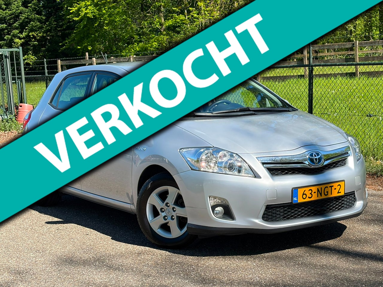 Toyota Auris - 1.8 Full Hybrid Aspiration /Automaat/Airco/Cruise/ - AutoWereld.nl