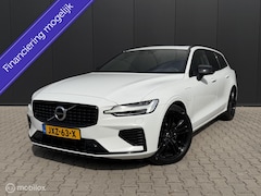 Volvo V60 - 2.0 T6 Twin Engine AWD R-Design/Pano/Trekhaak/H&K/Vol