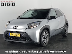 Toyota Aygo X - 1.0 VVT-i MT Play Bi-Tone | Apple Carplay & AndroidAUTO | Camera | Privacy Glass |