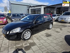 Volvo V60 - 1.6 T3 Kinetic / Apk 12-01-2027