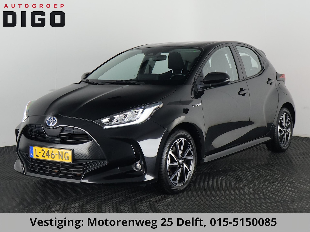 Toyota Yaris - 1.5 HYBRID AUTOMAAT BUSINESS PLUS GARANTIE 8-2031 CAMERA . APPLE CARPLAY & ANDROID AUTO . - AutoWereld.nl