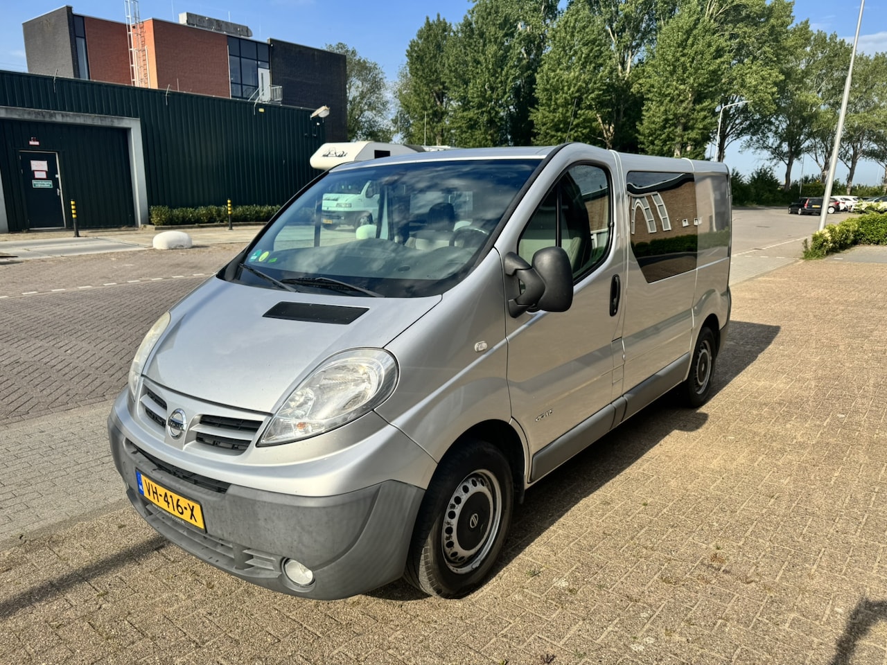 Nissan Primastar - 2.0 dCi L1H1 DC Optima*Airco* - AutoWereld.nl