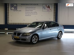 BMW 3-serie - 320i AUTOMAAT / NAP KM STAND / FACELIFT / TOP DEAL