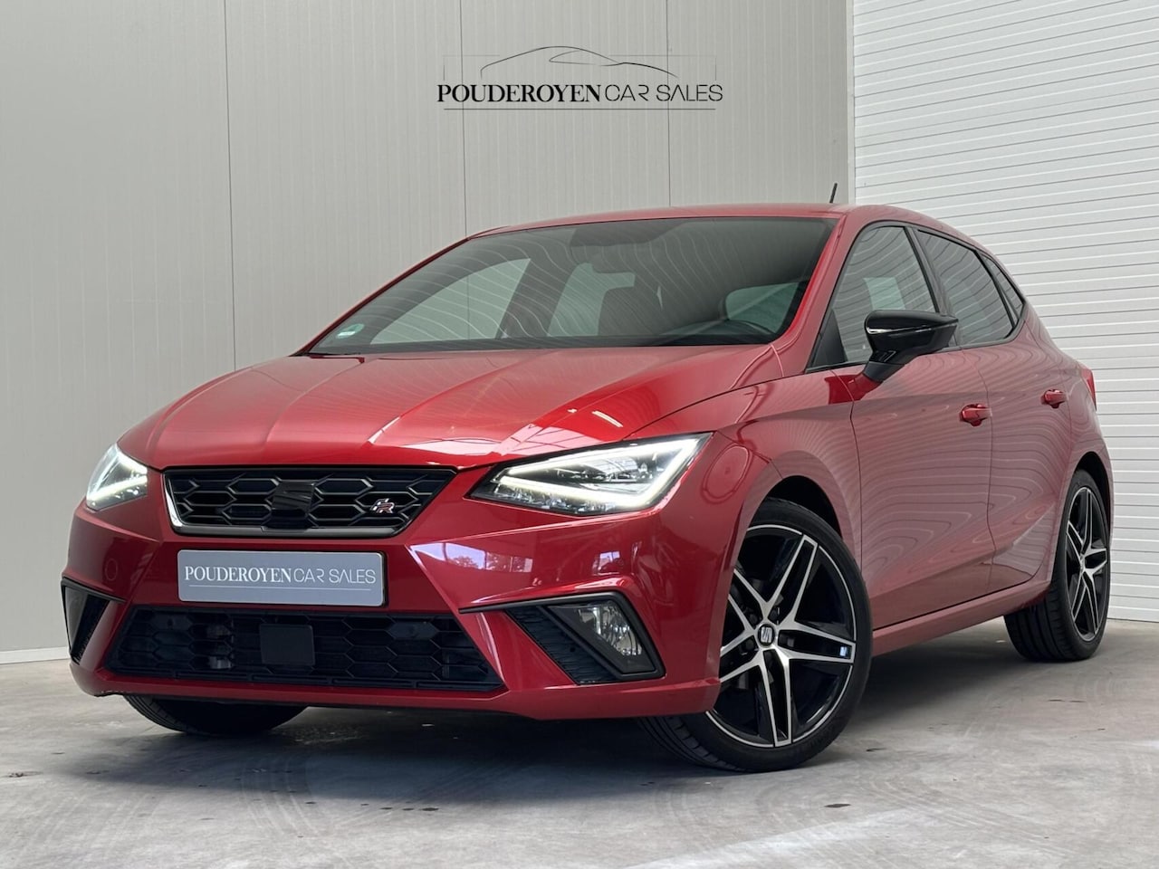 SEAT Ibiza - 1.0 TSI FR Business Intense / Digital Dash / LED / Navi / Trekhaak / NL Auto / DealerOH / - AutoWereld.nl