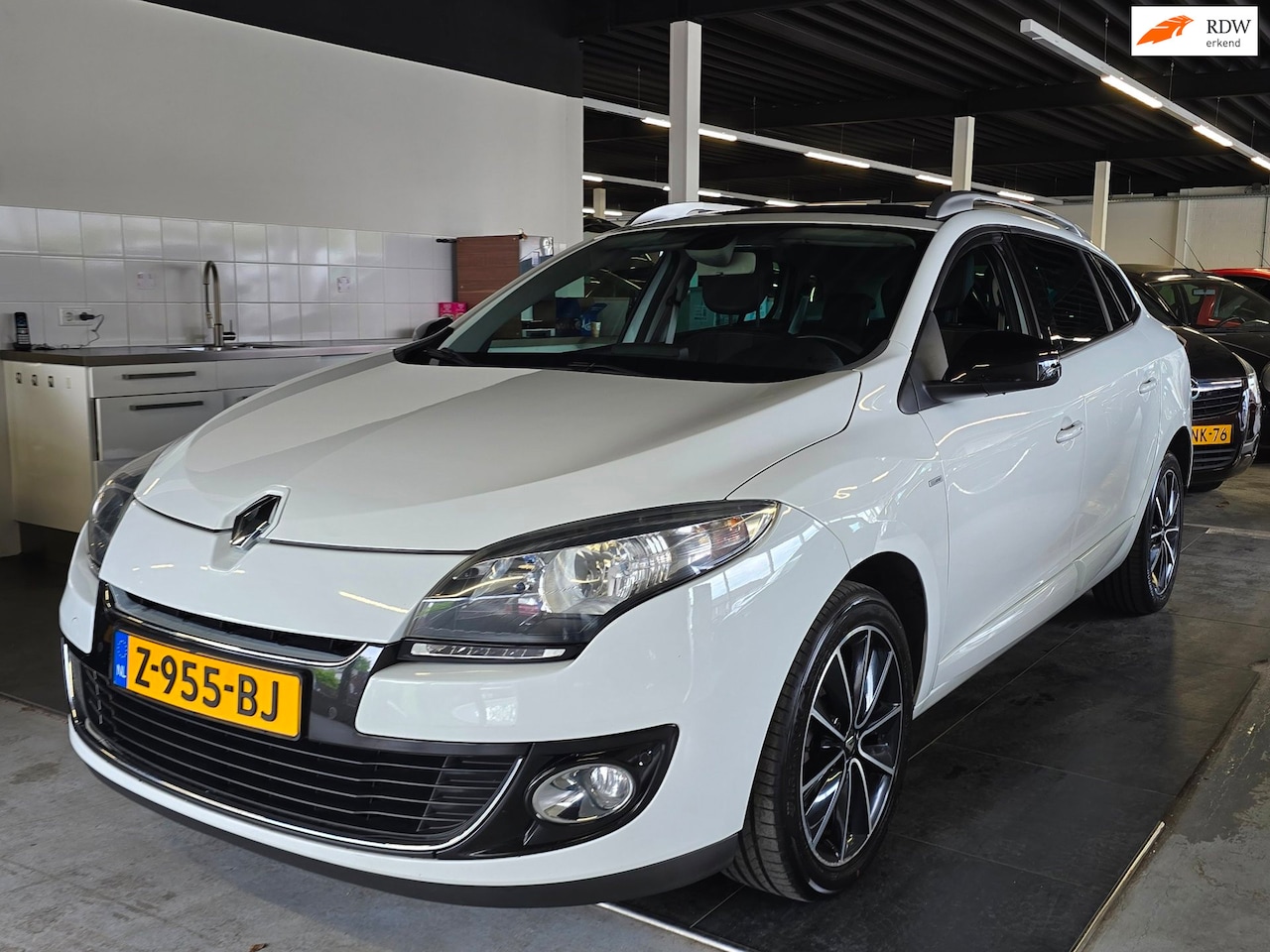 Renault Mégane Estate - 1.2 TCe Bose/AIRCO/NAVI/CRUISE/ - AutoWereld.nl