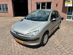 Peugeot 206 - 1.4 One-line // Nieuwe APK // Airco