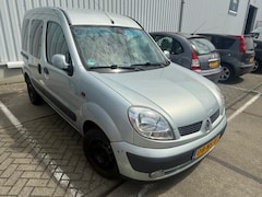 Renault Kangoo - 1.6-16V Privilège VERSNELLINGSBAK DEFECT