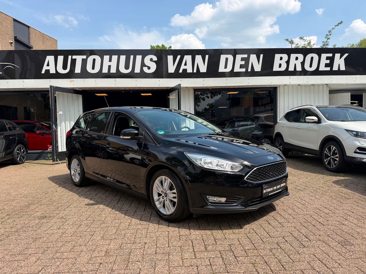 Ford Focus Wagon - 1.0 125Pk Titanium|Cruise|Clima|Bleutooth|Lmv|Elek Pakket|Nw Apk - AutoWereld.nl