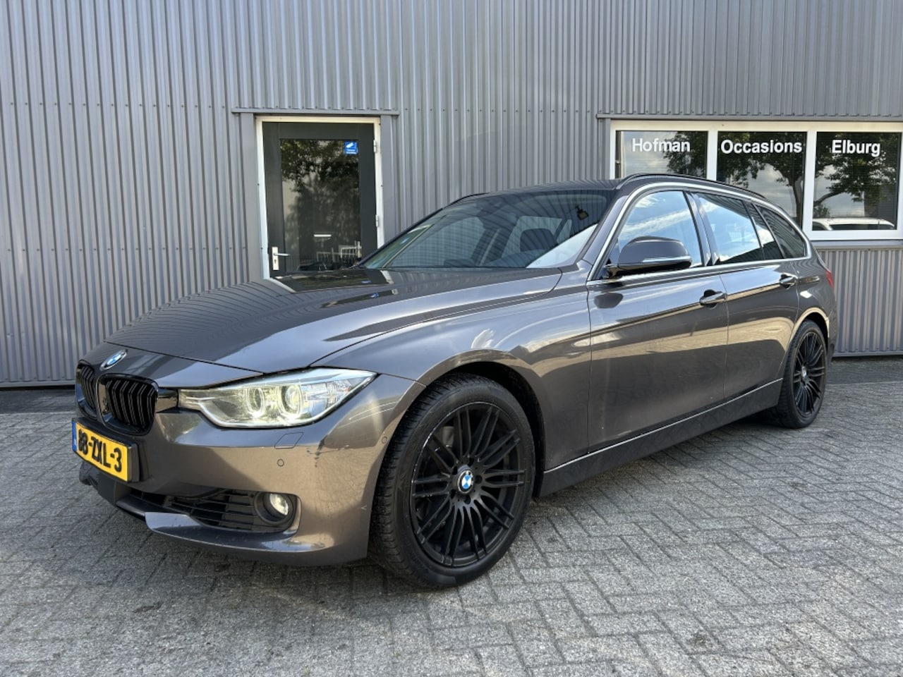 BMW 3-serie Touring - 320i High Executive Lane HUD Adapt Cruise Leer! - AutoWereld.nl