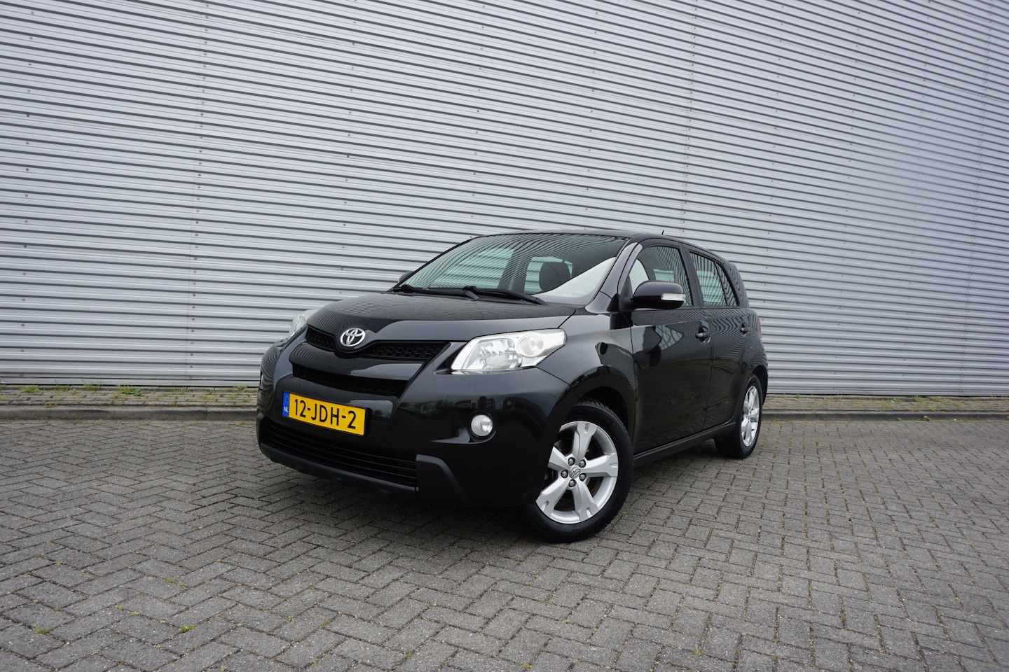 Toyota Urban Cruiser - 1.3 VVT-i Aspiration Airco / Elektr. ramen / Trekhaak / Lm velgen / NAP - AutoWereld.nl
