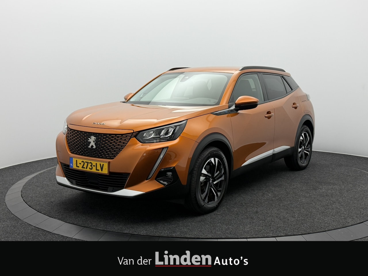 Peugeot e-2008 - EV Allure Pack 50 kWh 3-Fase SOH 91,9% | 3D i-Cockpit | Led | Navigatie | Camera | Carplay - AutoWereld.nl