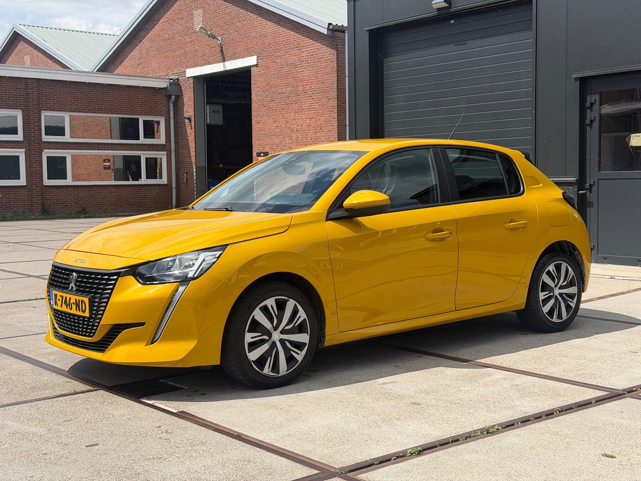 Peugeot 208 - 1.2 PureTech 101pk Active Clima Carplay 5drs - AutoWereld.nl