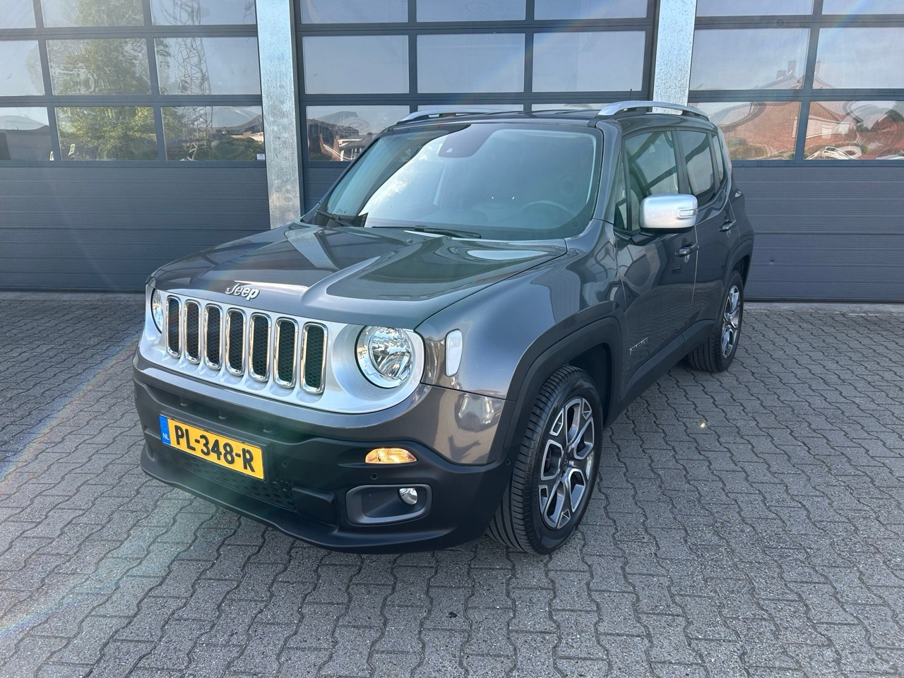 Jeep Renegade - 1.4 MultiAir Limited 1.4 MultiAir 140pk Limited - AutoWereld.nl