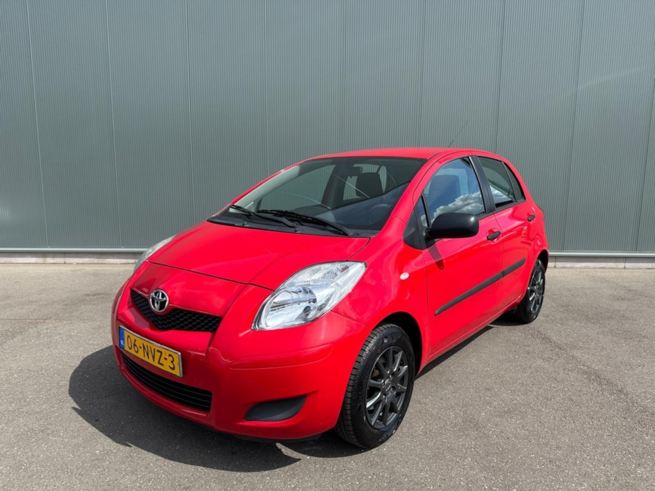Toyota Yaris - 1.0 VVTi Acces AIRCO | NAP ! - AutoWereld.nl