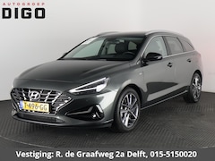 Hyundai i30 Wagon - 1.5 T-GDi MHEV Premium | Stuur-/Stoelverwarming | Navigatie | Parkeersensoren voor & Achte
