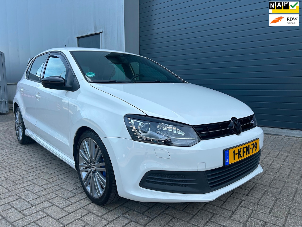 Volkswagen Polo - 1.4 TSI BlueGT 5DRS XENON NAVI CLIMA 2013 - AutoWereld.nl