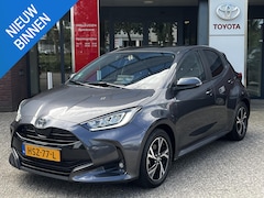 Toyota Yaris - 1.5 Hybrid 115 Dynamic LM-VELGEN 16'' APPLE/ANDROID LED NAVI KEYLESS CAMERA CLIMATE PRIVAC