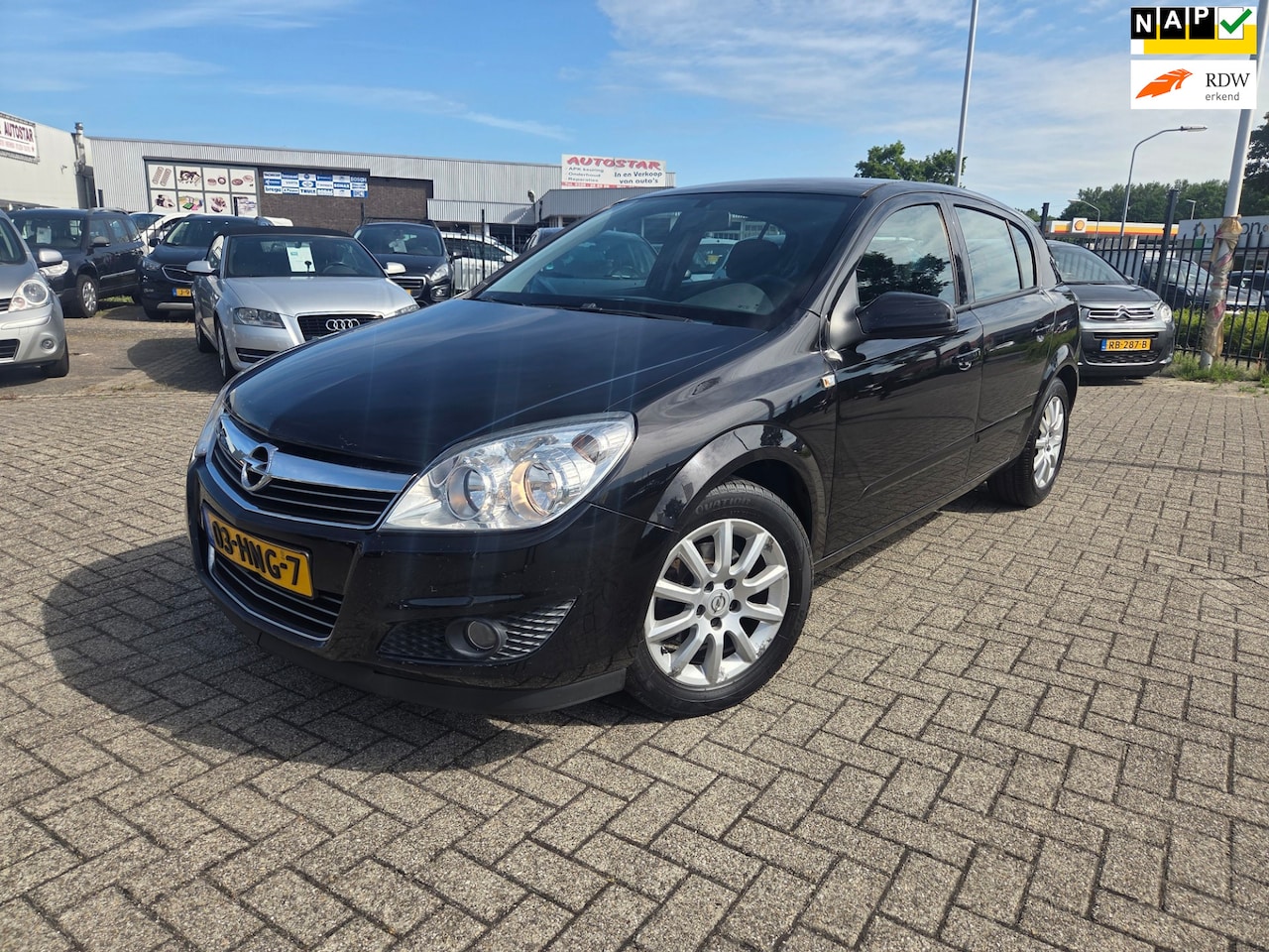 Opel Astra - 1.6 Temptation/AIRO/CRUISCONTROL - AutoWereld.nl
