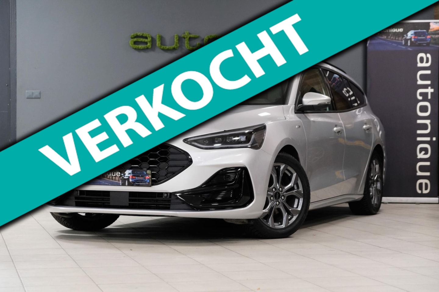 Ford Focus Wagon - 1.0 EcoBoost Hybrid ST Line Style *PANORAMADAK* Afn.Trekhaak/Navi/Camera 50dkm!! - AutoWereld.nl