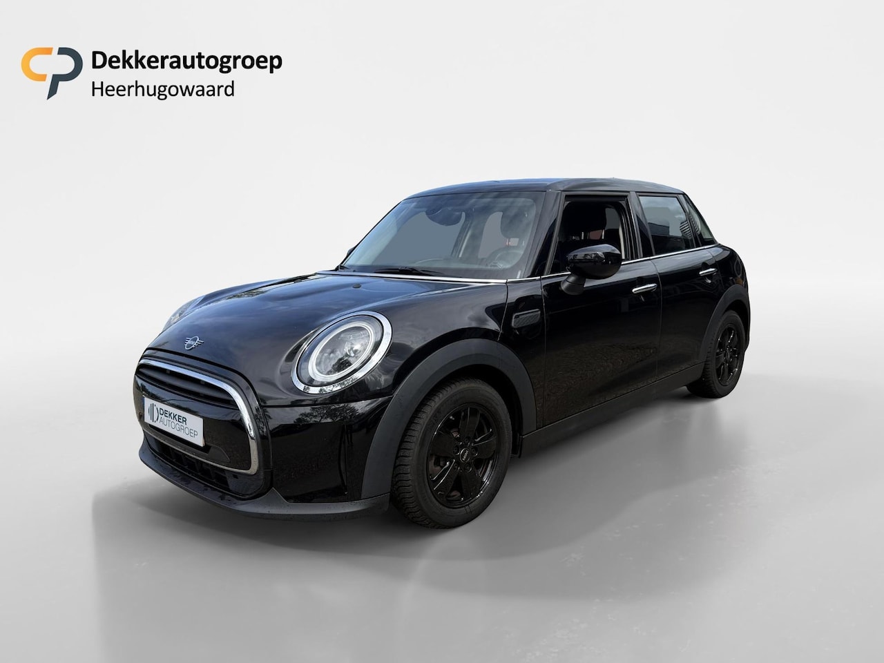 MINI 5-Deurs - 1.5 One Essential 90PK 5 Deurs met Navigatie -Zwarte velgen - Cruise Controle - AutoWereld.nl