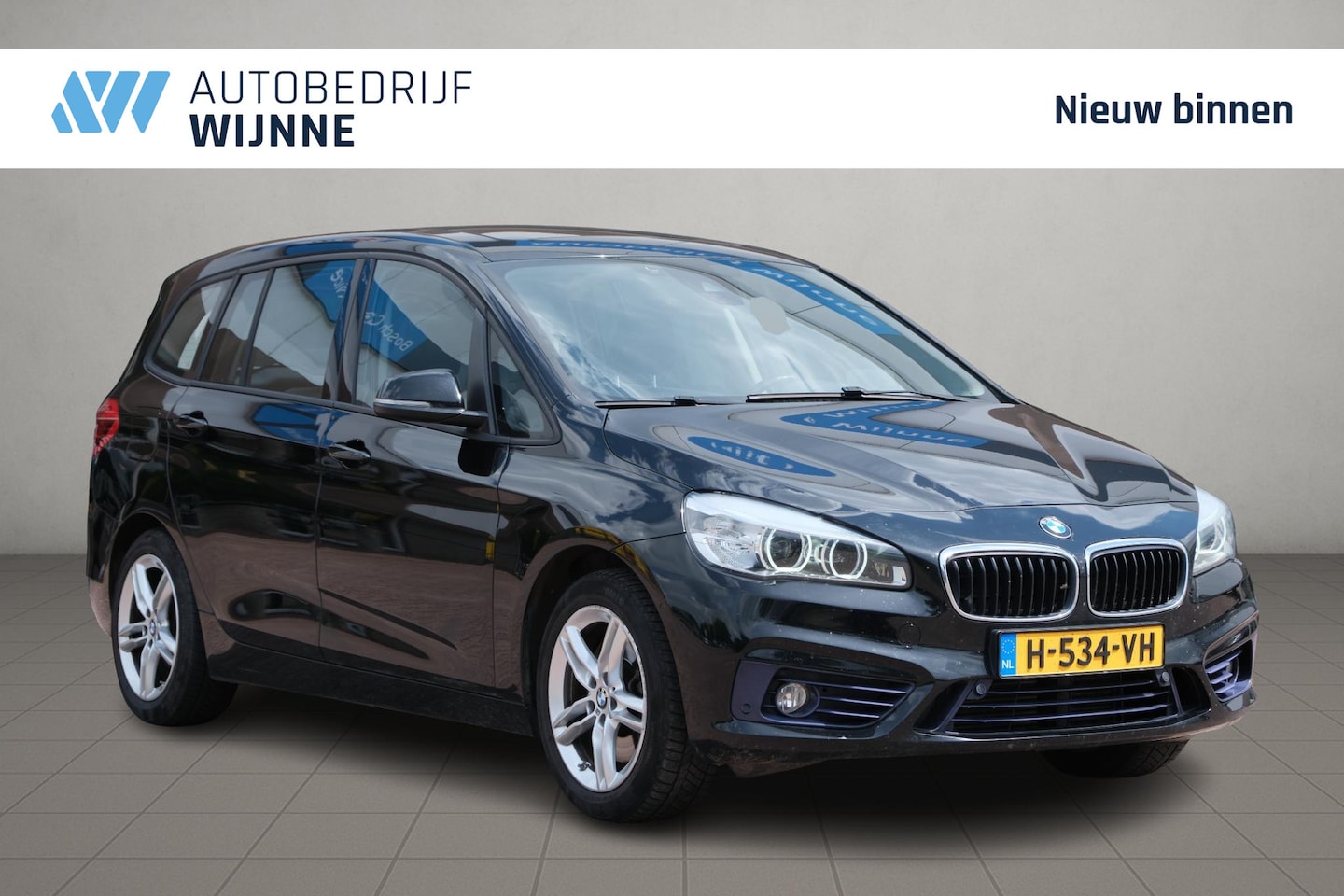BMW 2-serie Gran Tourer - 220i 192pk Aut. High Executive | Adaptive Cruise | Keyless | Harman/Kardon | Pano | Camera - AutoWereld.nl